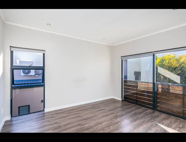 3 BEDROOM FREEHOLD FOR SALE IN SAGEWOOD